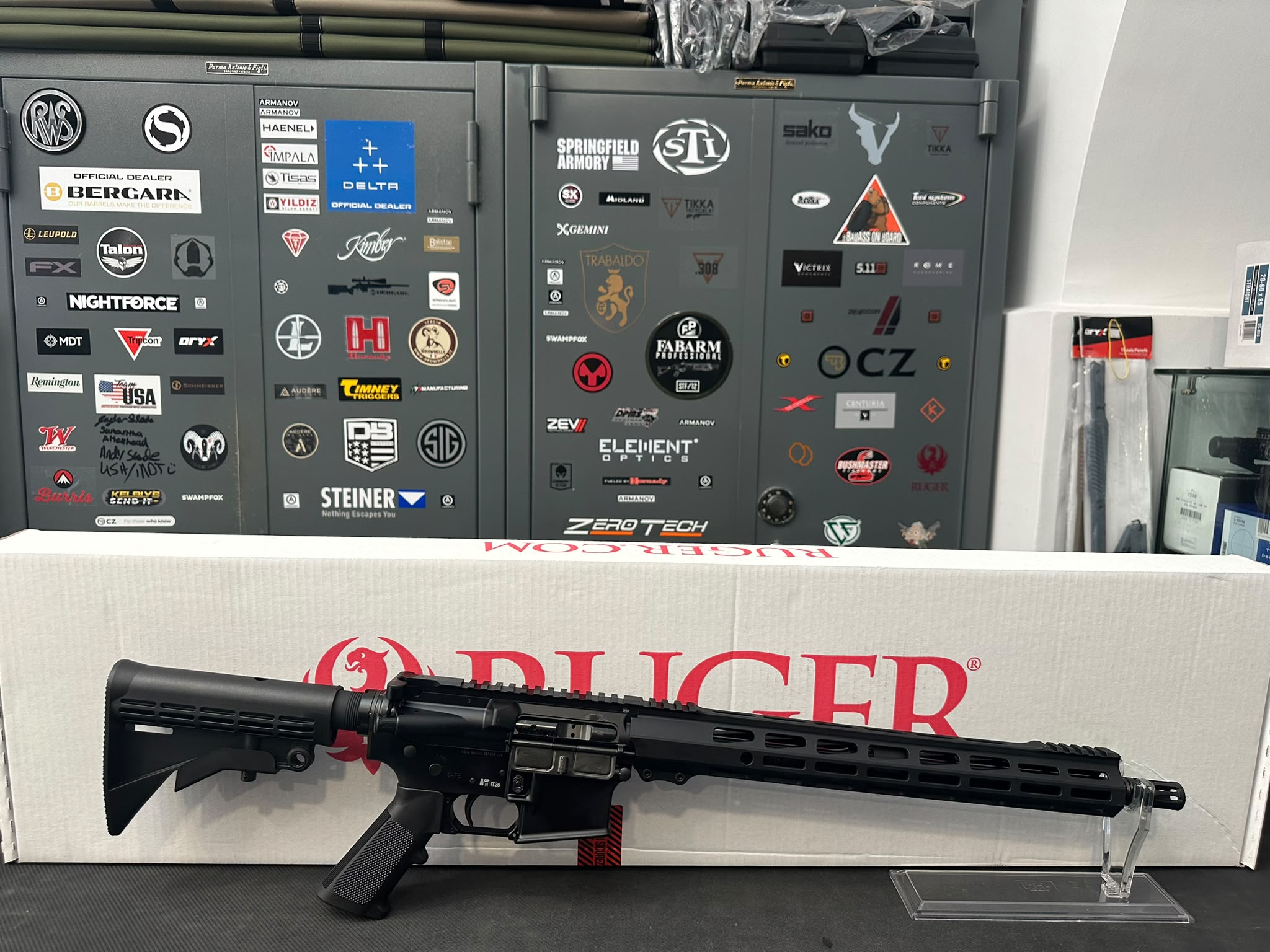 RUGER Harrier MSR calibro 223 Remington con calcio fisso A2 e astina flottante M-LOK.